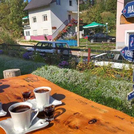 Underwoods Zabljak Guesthouse Zewnętrze zdjęcie